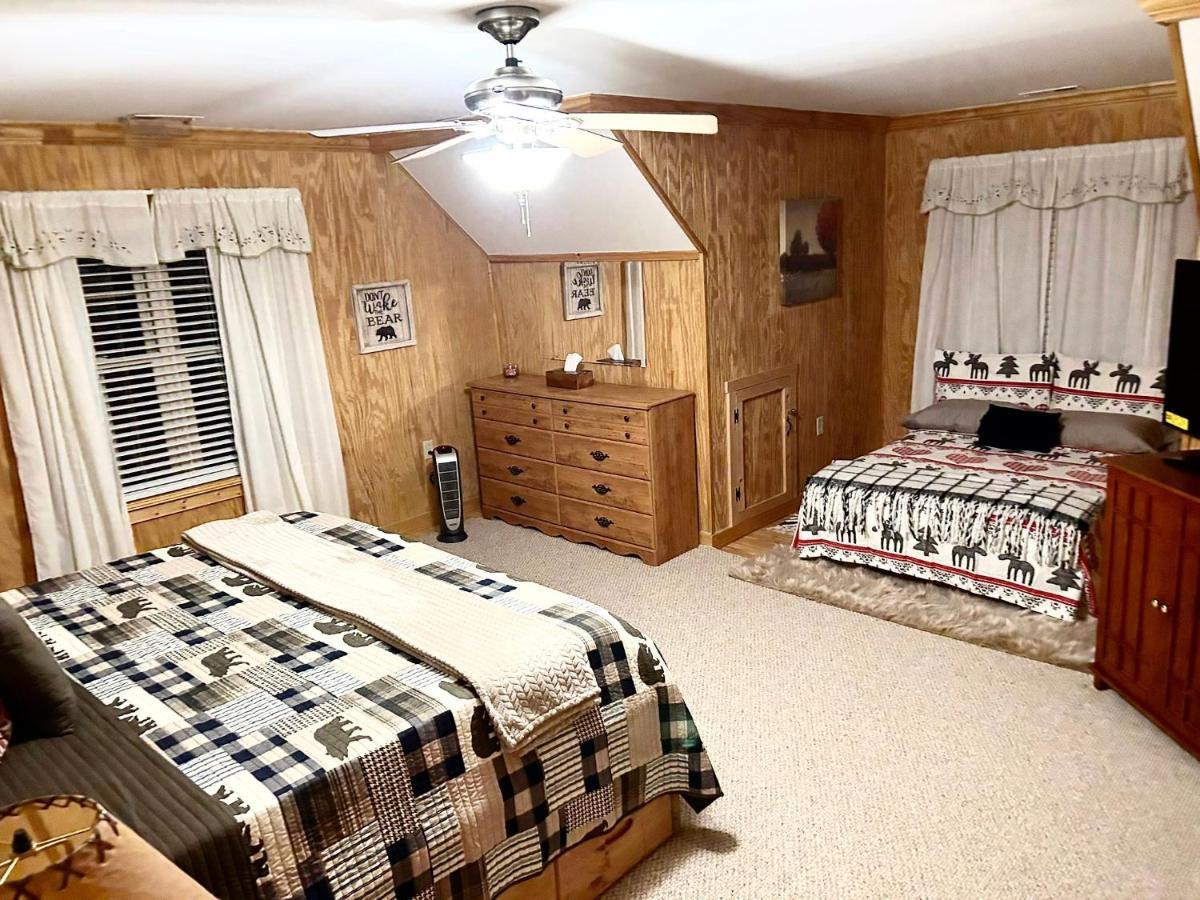 One Of A Kind Rustic Log Cabin Near Bryce Resort - Large Game Room - Fire Pit - Large Deck - Bbq Basye Dış mekan fotoğraf