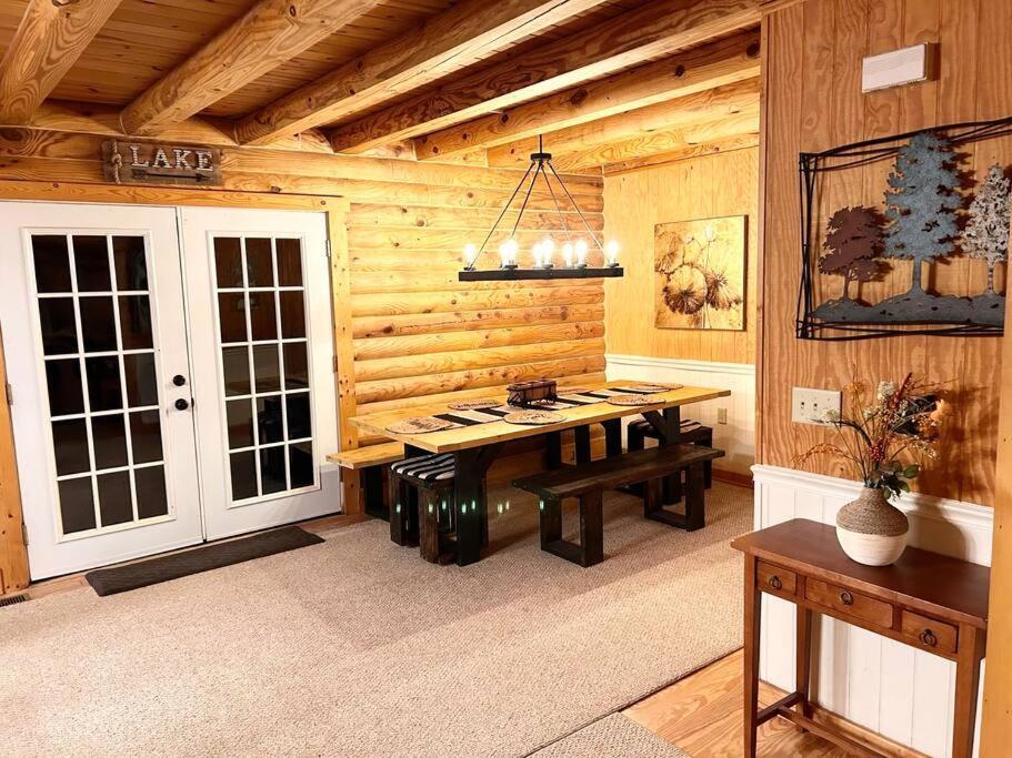 One Of A Kind Rustic Log Cabin Near Bryce Resort - Large Game Room - Fire Pit - Large Deck - Bbq Basye Dış mekan fotoğraf