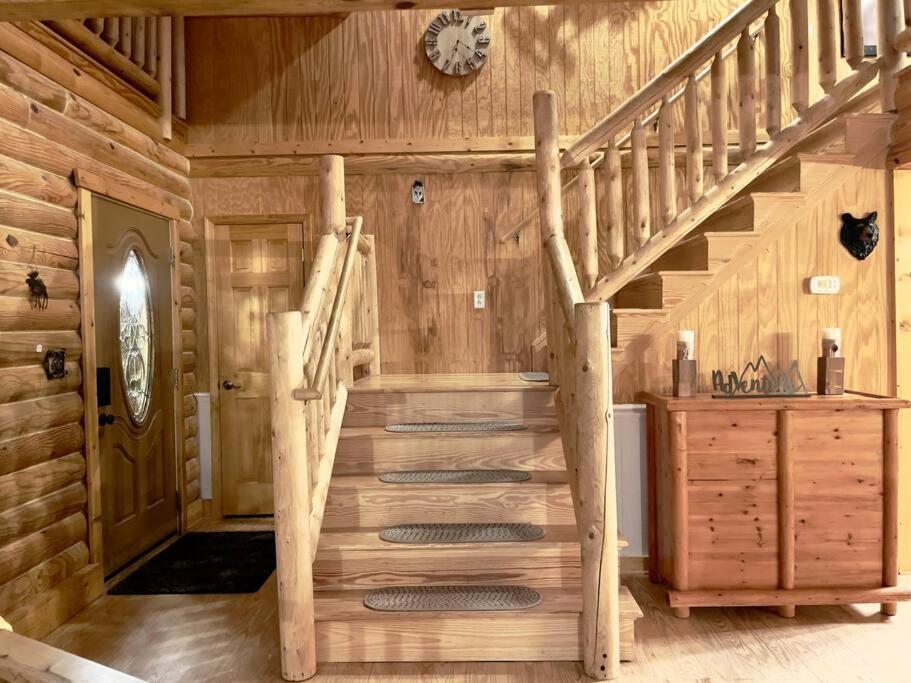 One Of A Kind Rustic Log Cabin Near Bryce Resort - Large Game Room - Fire Pit - Large Deck - Bbq Basye Dış mekan fotoğraf